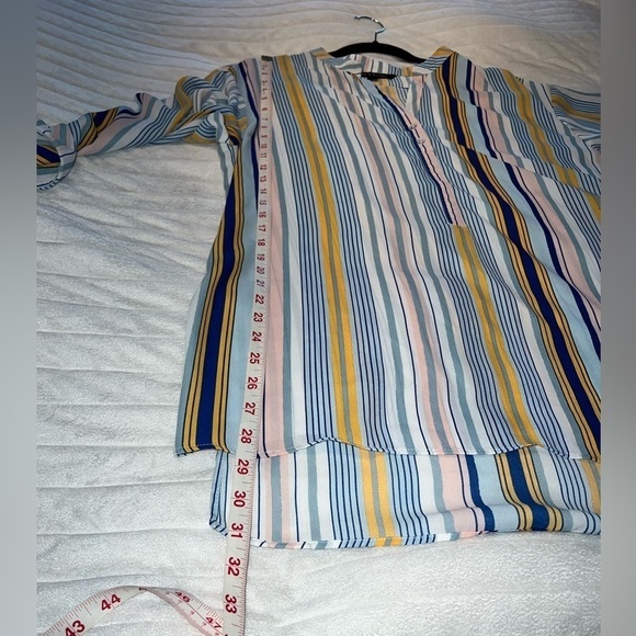 *WOMEN'S Zac & Rachel Button up Top Large - Picture 5 of 6